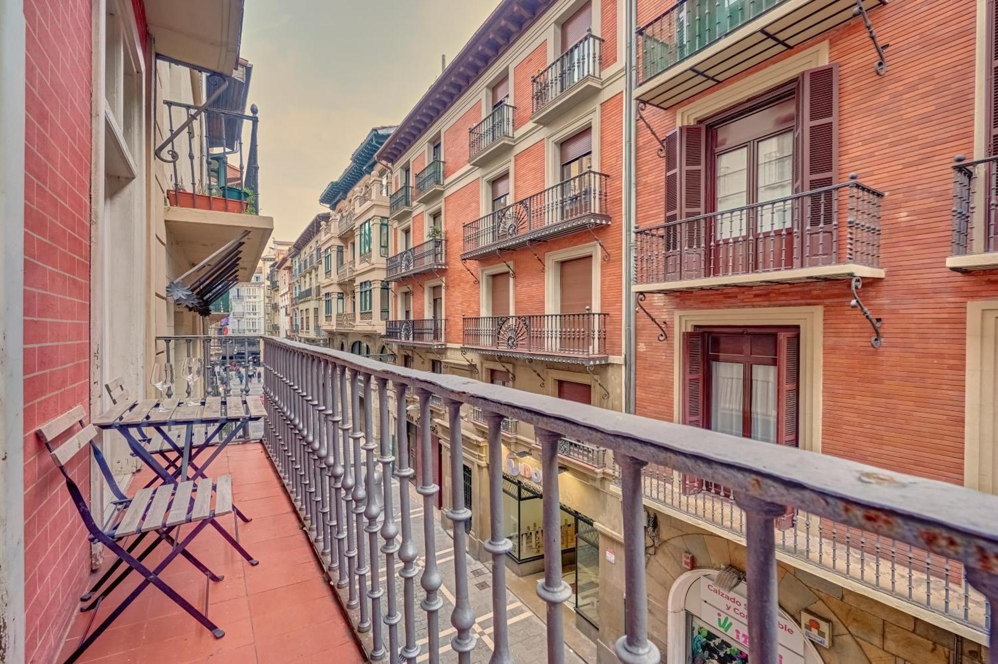 Heart Of Pamplona Apartments III By Clabao Zewnętrze zdjęcie